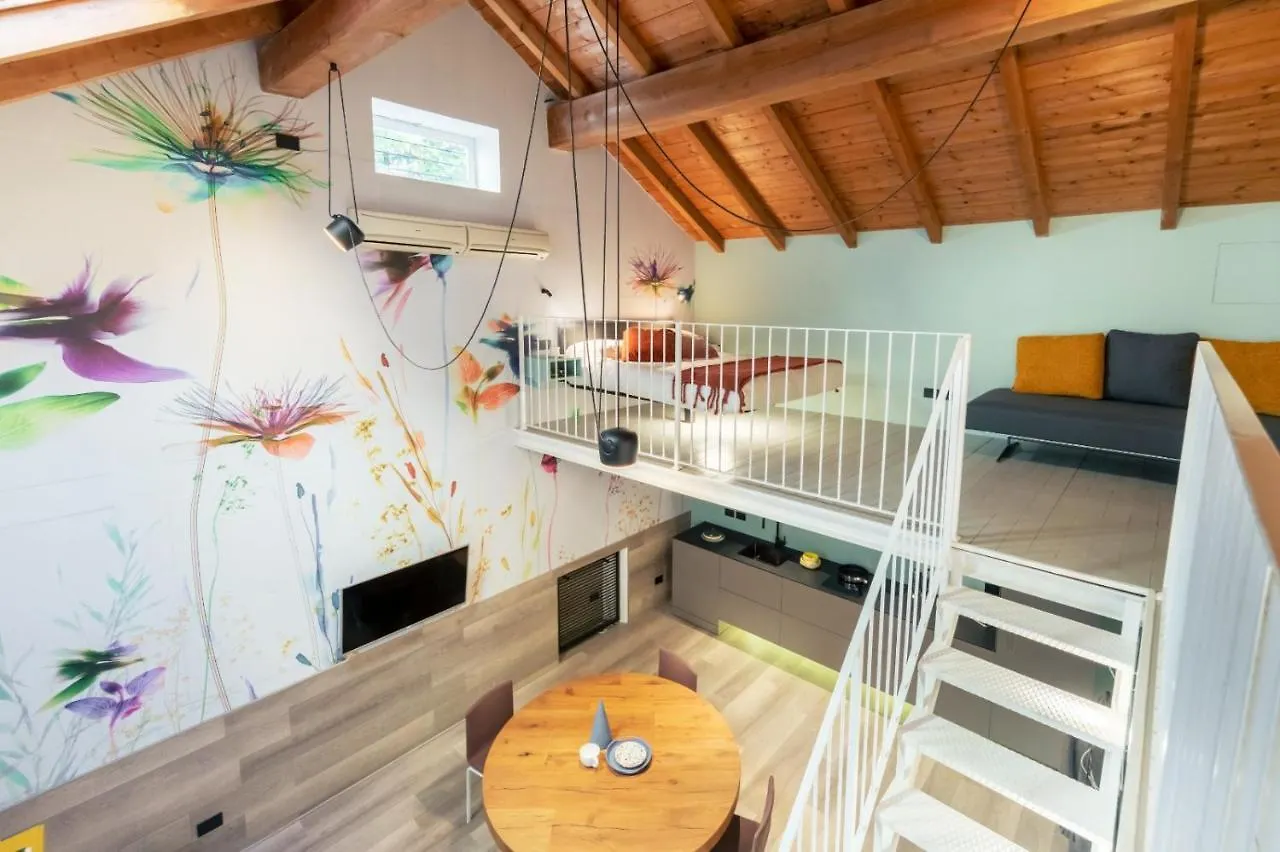 Studio Mav - Design In Porta Romana ミラノ