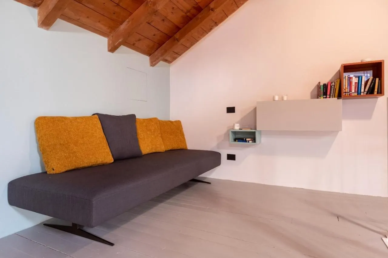 Studio Mav - Design In Porta Romana ミラノ イタリア